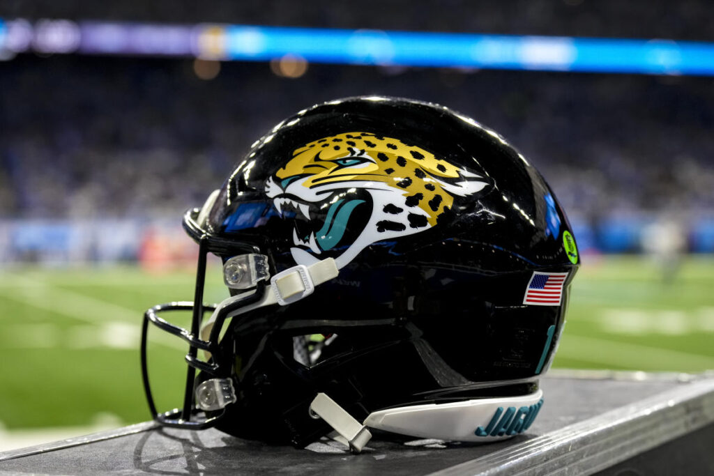 Jaguars agree to terms to hire Rams’ James Gladstone as new general manager