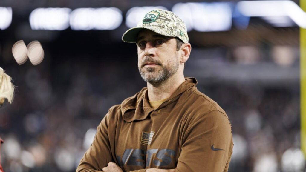 Talk of Aaron Rodgers to the Raiders makes little sense for Rodgers