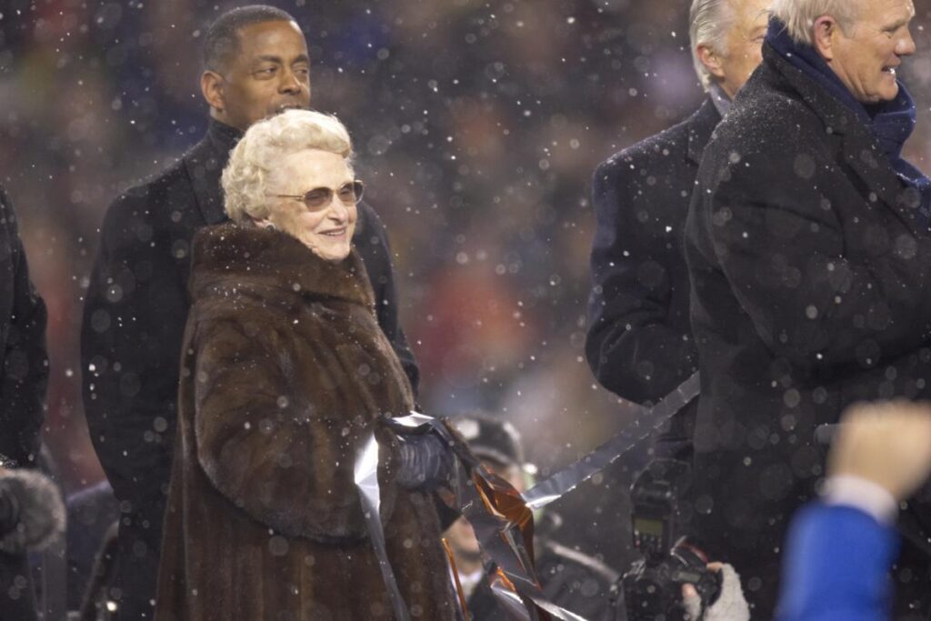 Chicago Bears owner and matriarch Virginia Halas McCaskey dies at 102