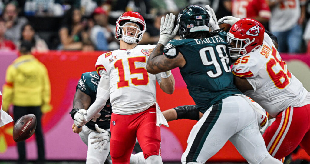 Super Bowl Football 301 Playbook: Film study reveals almost every Eagle dominated in beatdown of Chiefs