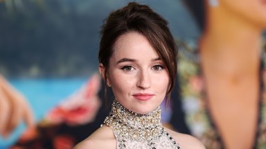 Who Is Kaitlyn Dever? 5 Things to Know About the Actress – Hollywood Life