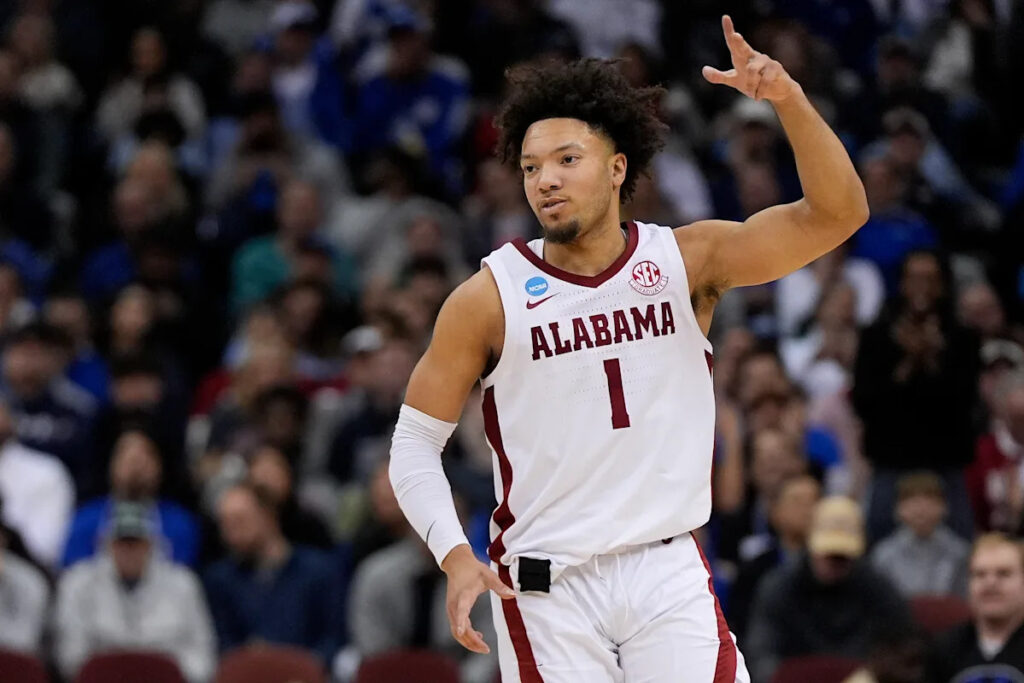 Led by Mark Sears, Alabama sets record for 3-pointers in a March Madness game
