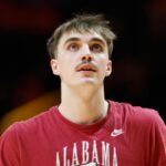 Alabama’s Grant Nelson throws down poster dunk, mocks rival Auburn with ‘Crimson Crane’ pose during thrilling OT win