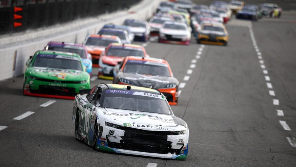 Cup results, points after Martinsville Speedway as Denny Hamlin moves up on NASCAR win llst