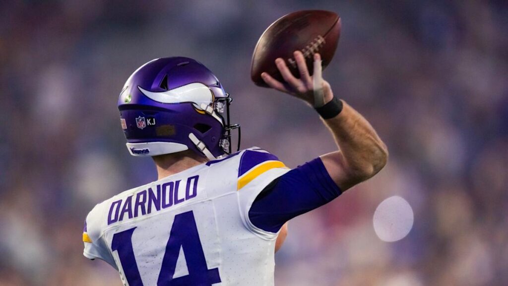 2025 NFL free agency tracker: Signings, trades, franchise tags, news