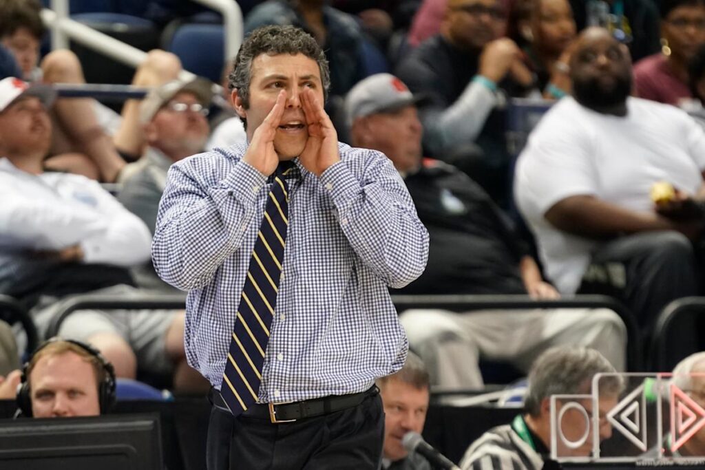 Josh Pastner agrees to become UNLV’s coach, AP sources say
