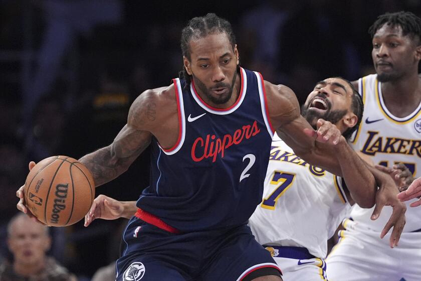 Kawhi Leonard concerned about Clippers’ sudden struggle to win games