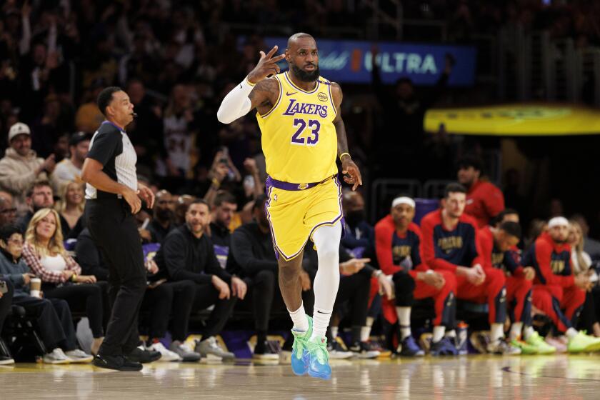 Luka Doncic, LeBron James are dominant as Lakers extend win streak to seven