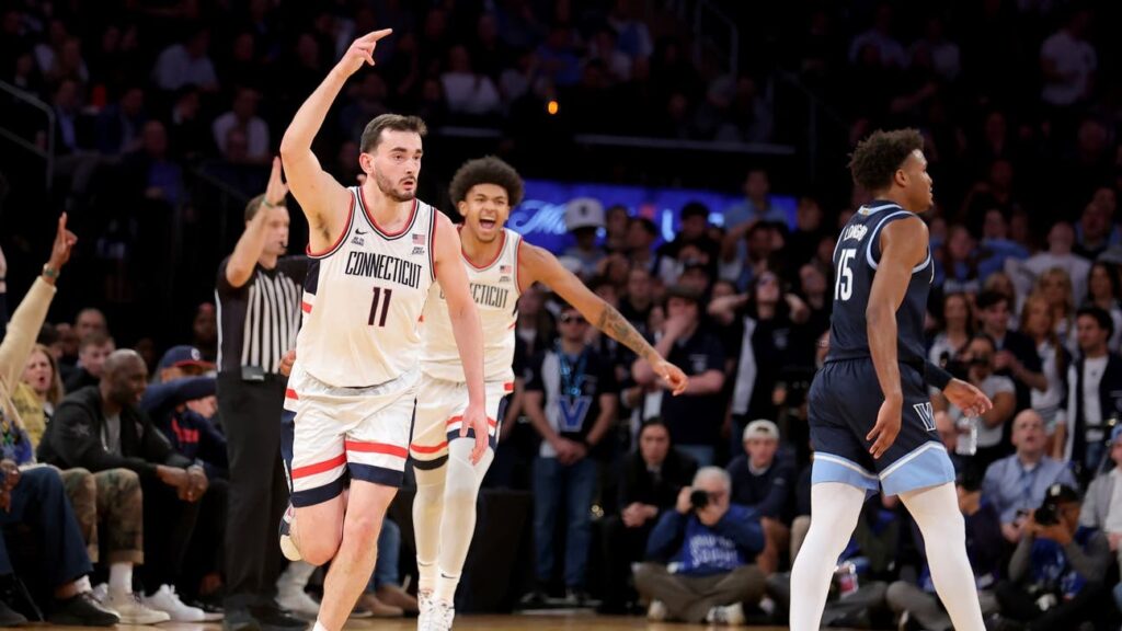 UConn uses late rally to advance to Big East tournament semifinals after 73-56 win over Villanova