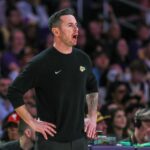 Hernández: Lakers find an identity, forged by a true leader in JJ Redick