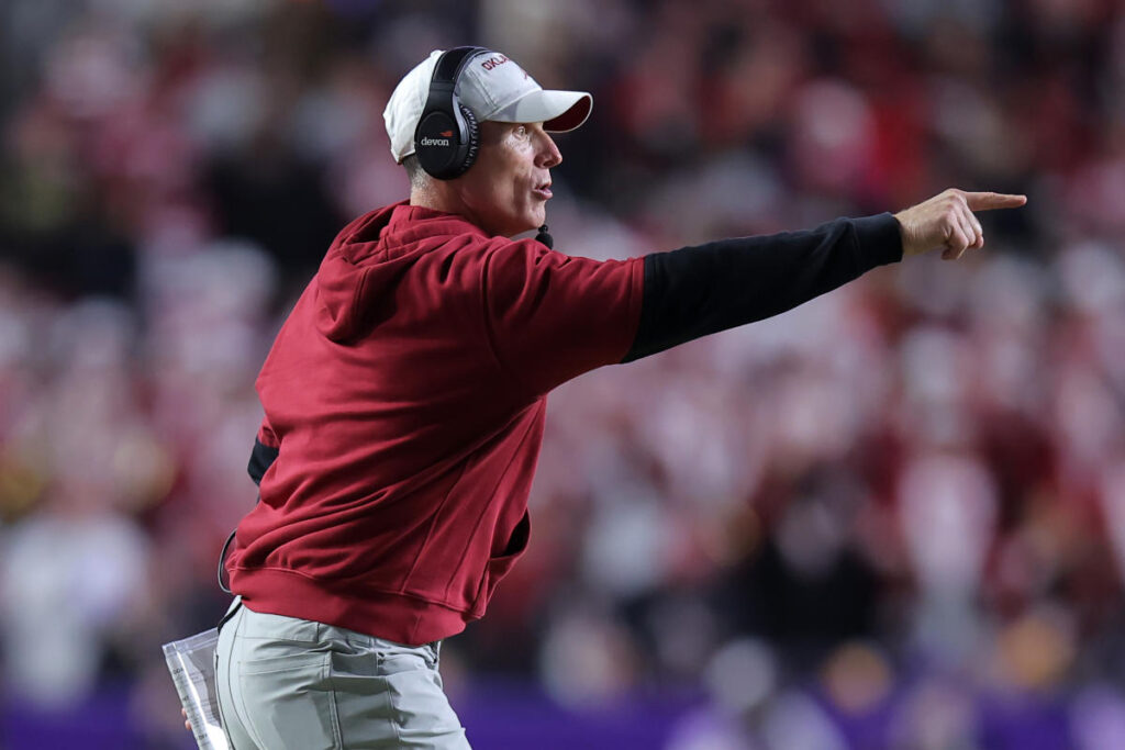 Brent Venables explains why he’ll call Oklahoma’s defensive plays in 2025: ‘Because I’m good at it’