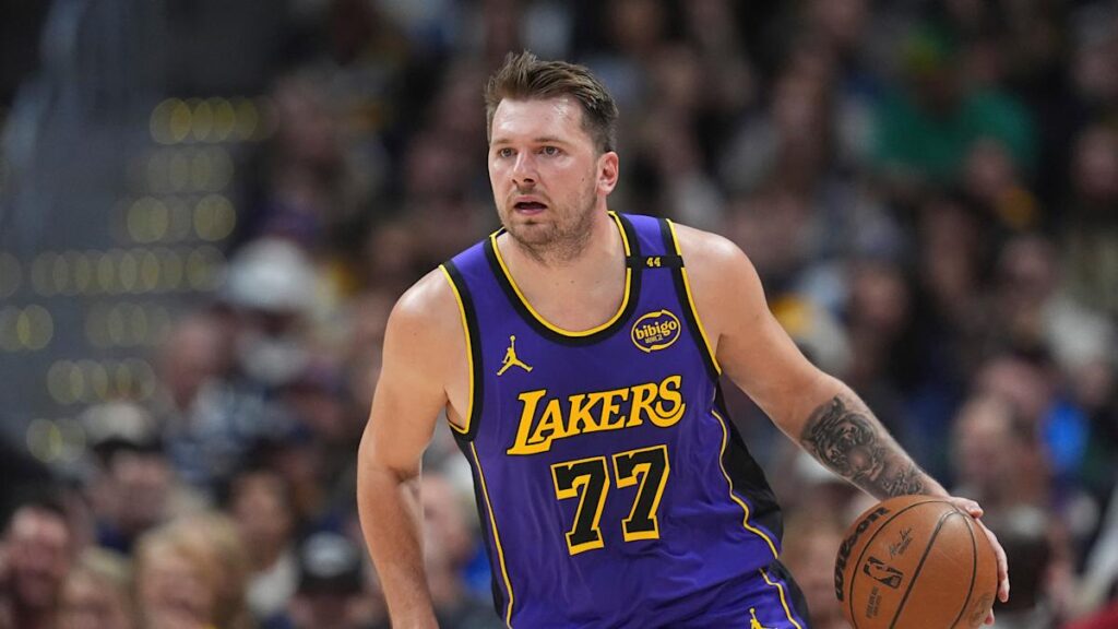 Lakers beat Clippers for 5th straight win behind 31 points from Luka Dončić, but Austin Reaves exits with calf soreness