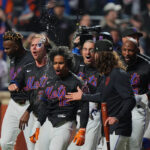 Lindor hits 1st walk-off homer for Mets, 250th home run of career, in 5-4 win over Cardinals