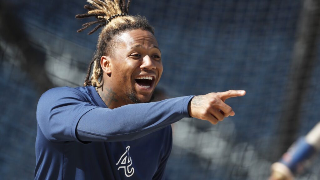 Braves OF Ronald Acuña Jr. to have knee reevaluated as the slugger works to return to lineup