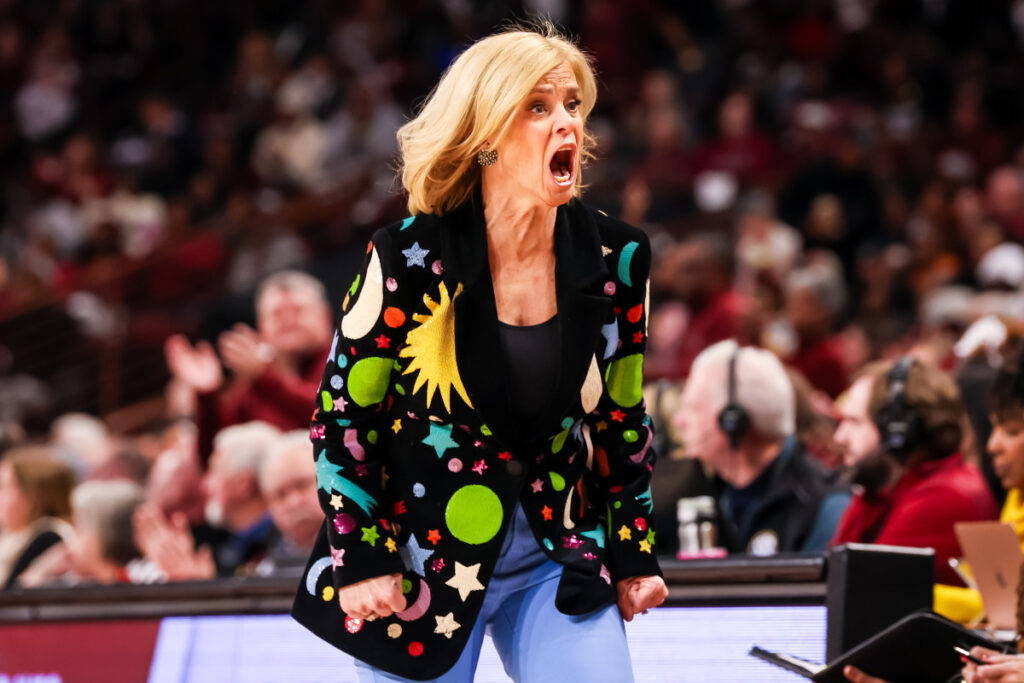 Kim Mulkey Sends Clear Message After Landing Star From Dawn Staley