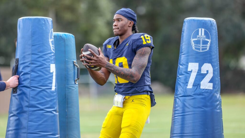 Michigan football defensive player raves about Bryce Underwood spring