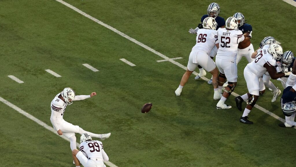 Texas Longhorns add Texas State kicker through transfer portal