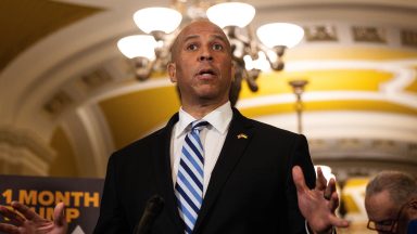 Is Cory Booker Married? See the Senator’s Entire Dating History – Hollywood Life