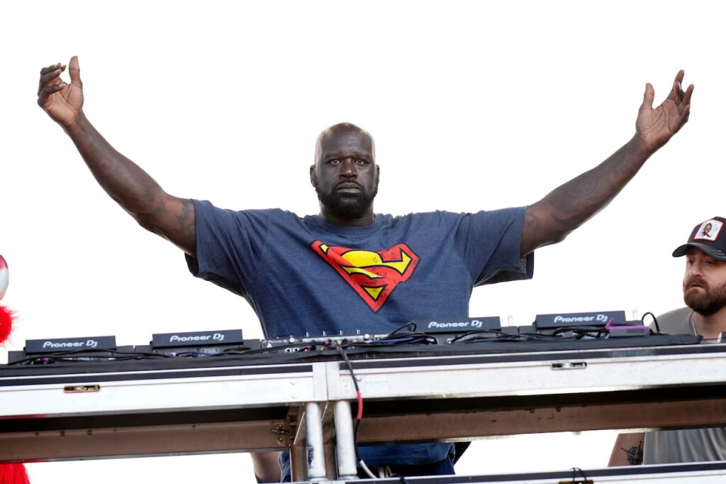Shaquille O’Neal joining son’s basketball program in new role (report)