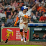 Altuve and Walker each hit a 2-run homer to help the Astros beat the Tigers 8-5