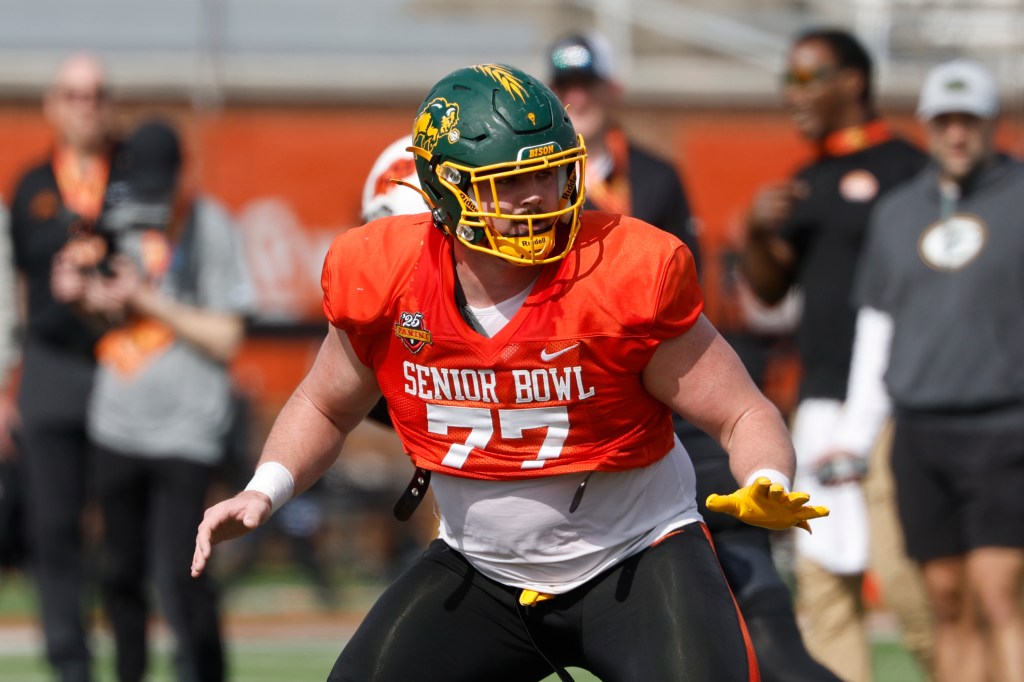 NFL mock draft: Do Dolphins trade up for another first-rounder?