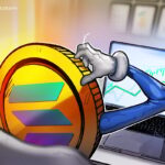 Solana bull flag, rising stablecoin market cap hint at SOL price rally to $220