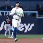 Schneemann’s grand slam with 2 out in the 9th inning rallies Guardians to 5-3 win over Blue Jays