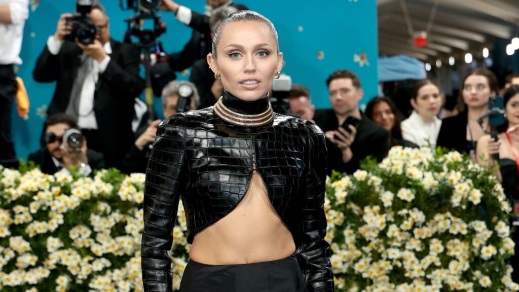 Is Miley Cyrus Beefing With Mom Tish? Flowers Singer Reveals Truth Amid Reunion With Dad Billy Ray