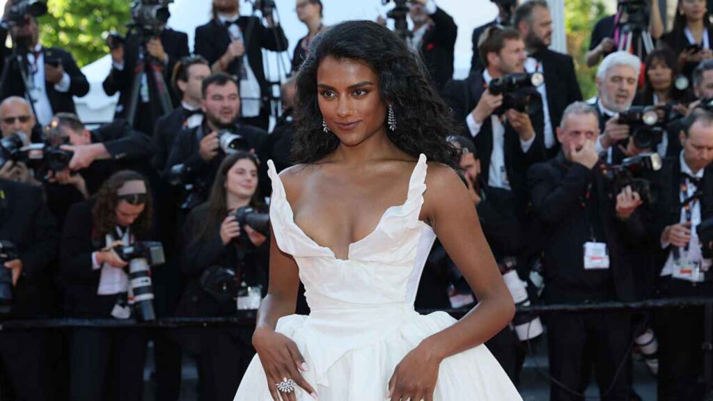 Simone Ashley, Elle Fanning and Viola Davis Look Effortless on Cannes Film Festival Red Carpet; See PICS