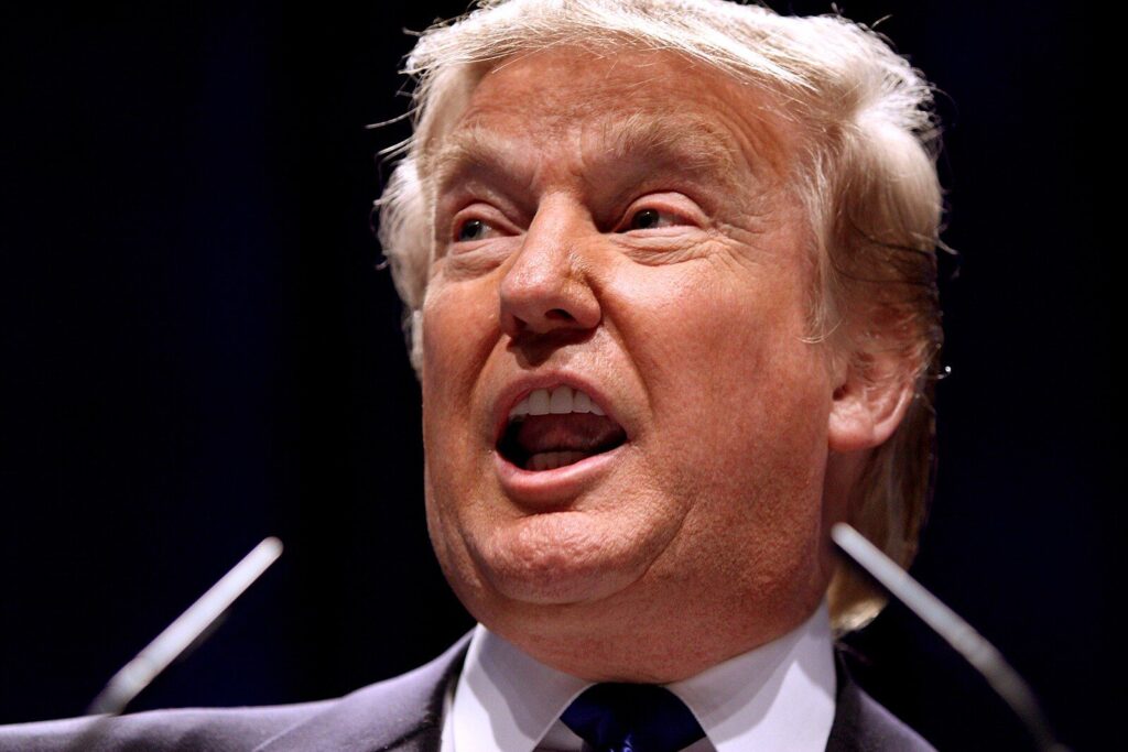 Crypto Market Sees $300M Liquidations on Trump Tariff Threats