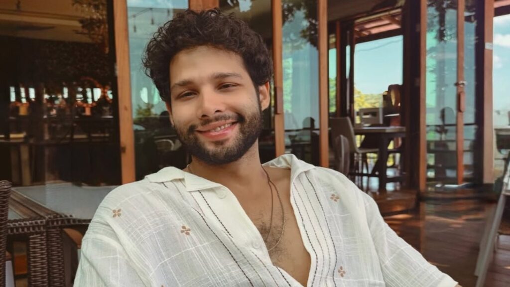 Has Siddhant Chaturvedi found love again after alleged breakup with Navya Naveli Nanda? Know who the new lady love is