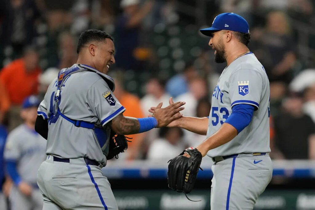 Witt and India each drive in 2 runs as the Royals beat the Astros 7-5