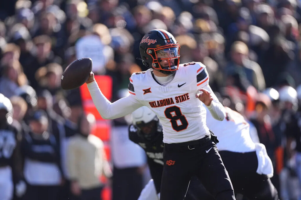 Former Oklahoma State QB Maealiuaki Smith transfers to Ole Miss