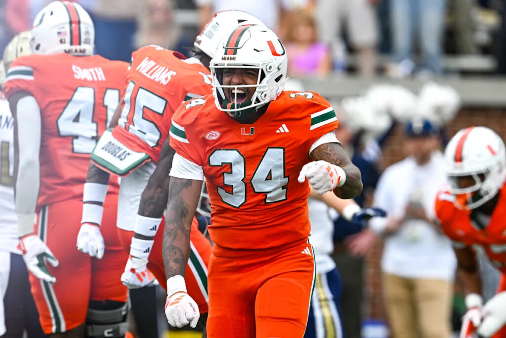 Miami linebacker Adarius Hayes involved in car crash that killed two children