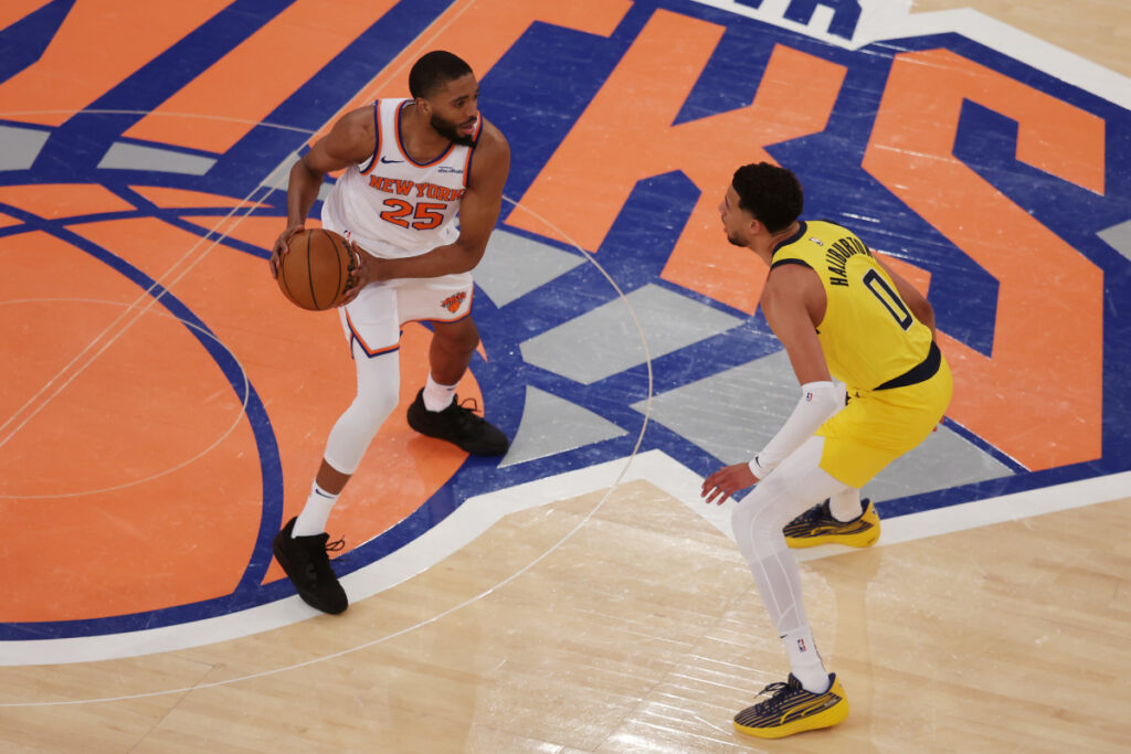 New York Knicks Subdue Concerns in First Half vs. Indiana Pacers