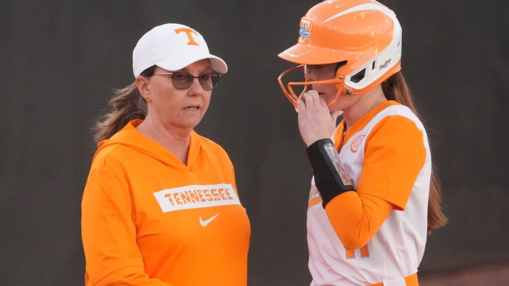 Texas A&M softball defeats Lady Vols in regular season finale