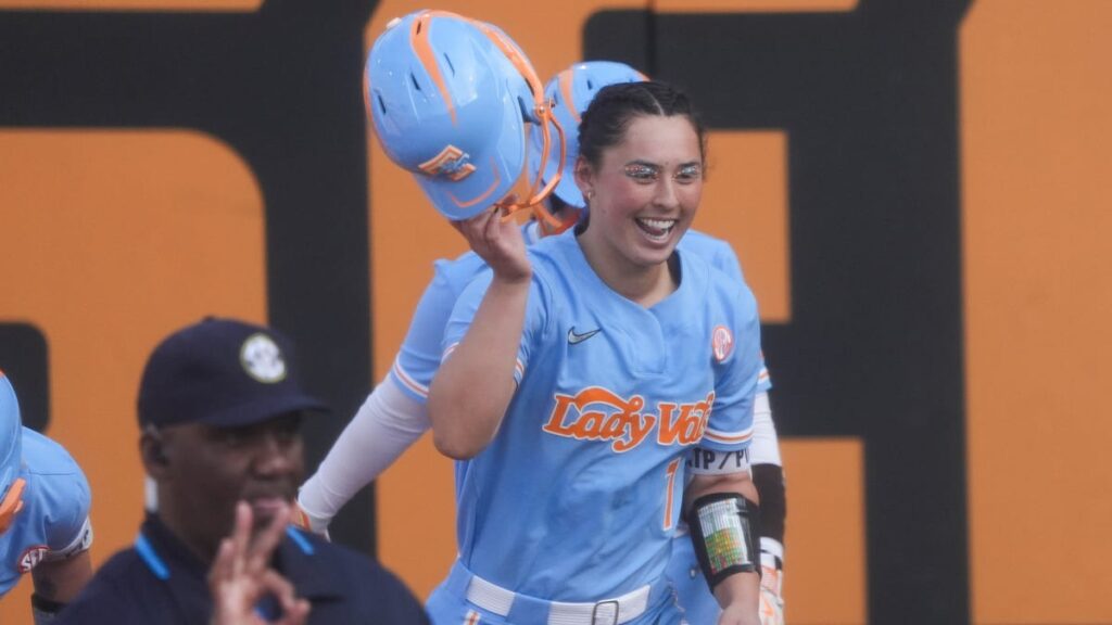 Tennessee shuts out Ohio State to advance to NCAA softball super regionals