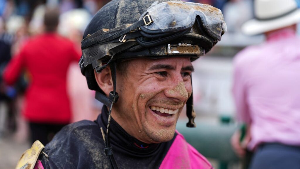 Why jockeys wear so many goggles?