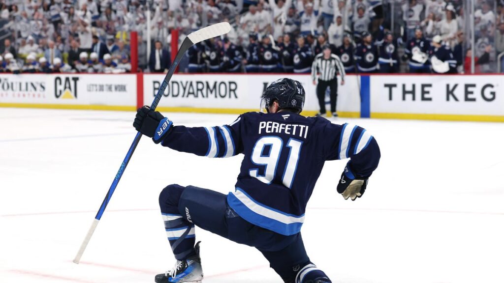 Jets force Game 7 overtime against Blues on thrilling last-second goal