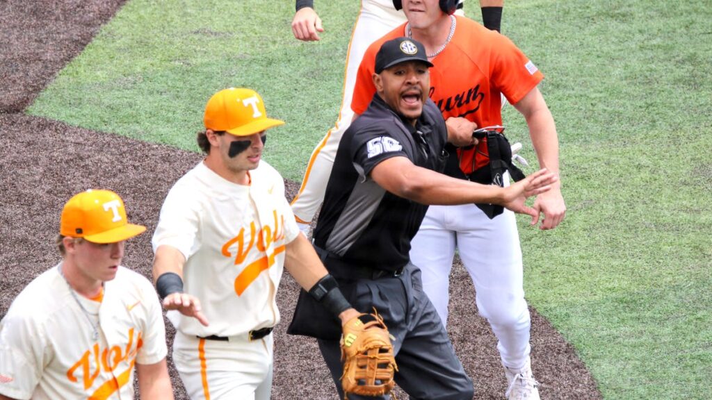 Tennessee baseball’s top 25 ranking in USA TODAY Sports Coaches Poll