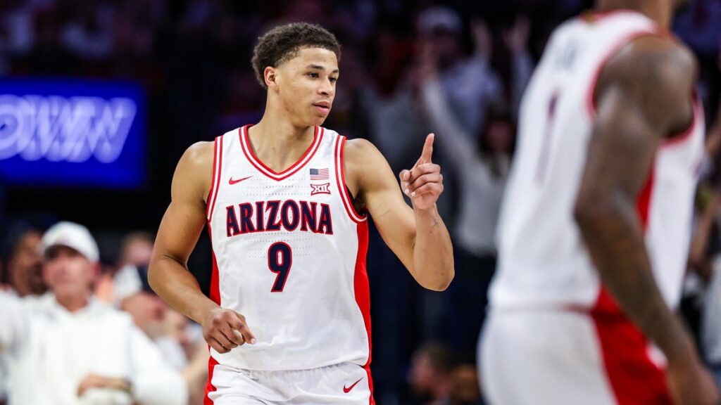 Tracking top early entrant decisions ahead of deadline