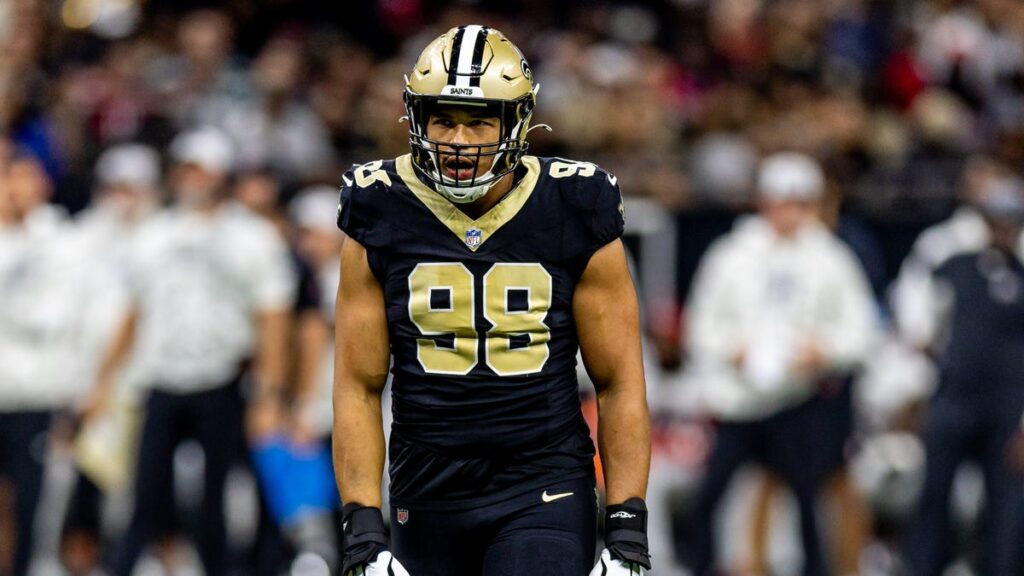No. 98 DE Payton Turner
