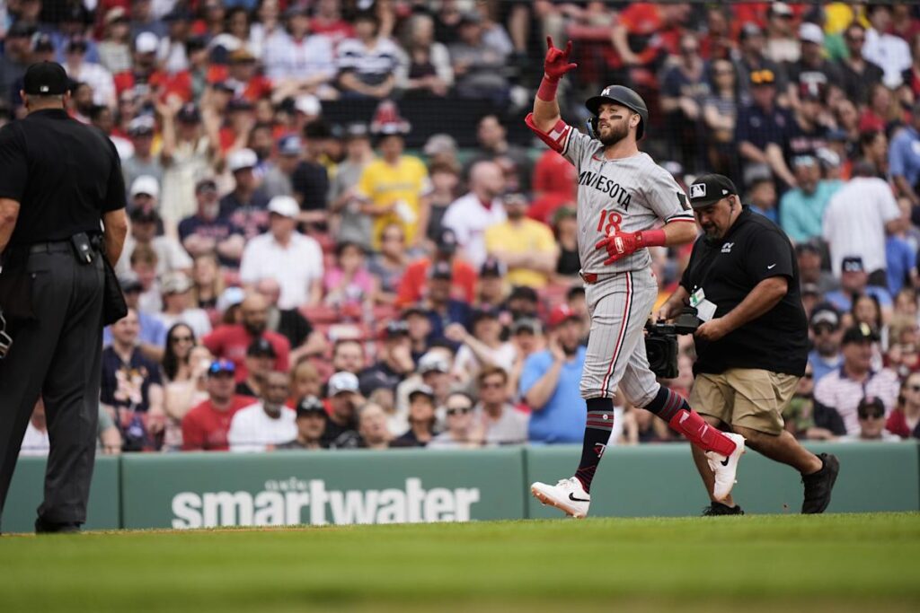 With dad on hand, Kody Clemens homers in 1st game at Fenway Park to lead Twins past Red Sox 4-3