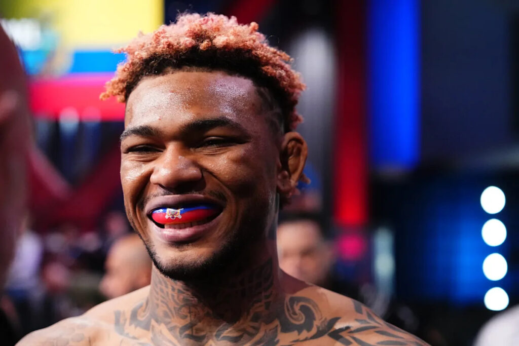 UFC Vegas 106: Michael Morales continues ascent with 1st-round TKO of Gilbert Burns