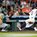 Astros rally in 7th inning to defeat Athletics