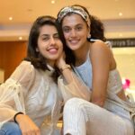 Taapsee Pannu, along with sister Shagun Pannu, buys apartment in Mumbai for Rs. 4.33 crores : Bollywood News
