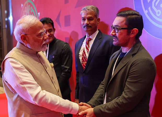 Aamir Khan and PM Narendra Modi share a heartwarming moment at recent conclave : Bollywood News