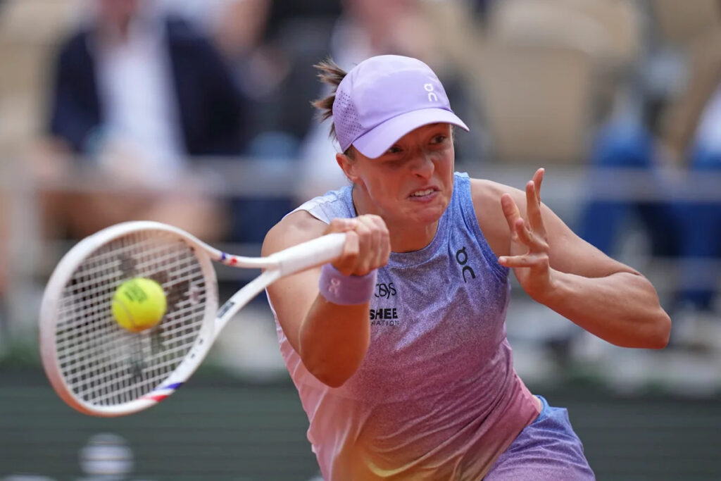 French Open 2025: Iga Swiatek beats Emma Raducanu to extend her bid for a 4th straight title