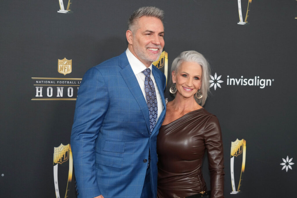 Kurt Warner Fires Back at Robert Griffin III Over Caleb Williams Controversy