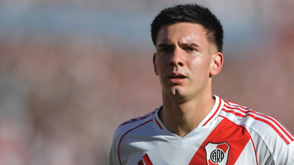 River Plate Chief Updates PSG Target Race Amid Man City, Man Utd Links